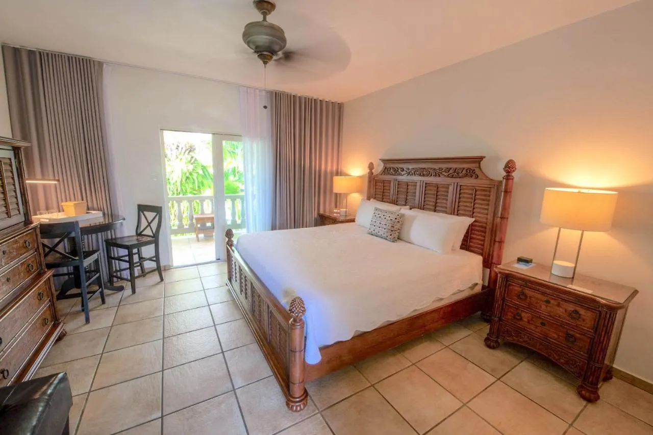 Lazy Parrot Inn Rincon 3*,